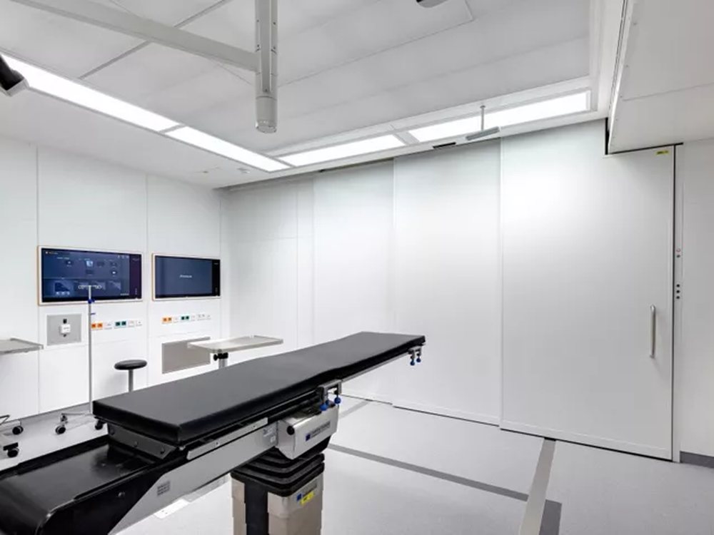Automatic sliding doors in a healthcare environment